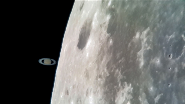 土星.jpg